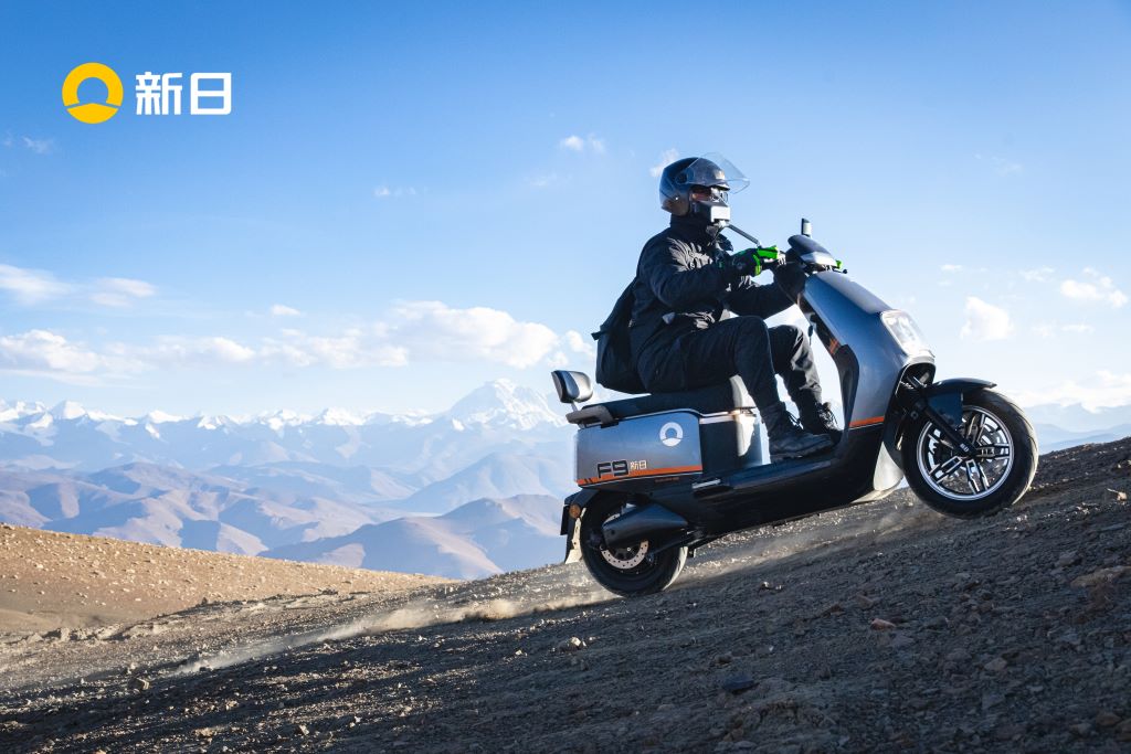 新日幻影F9：登顶珠峰同款