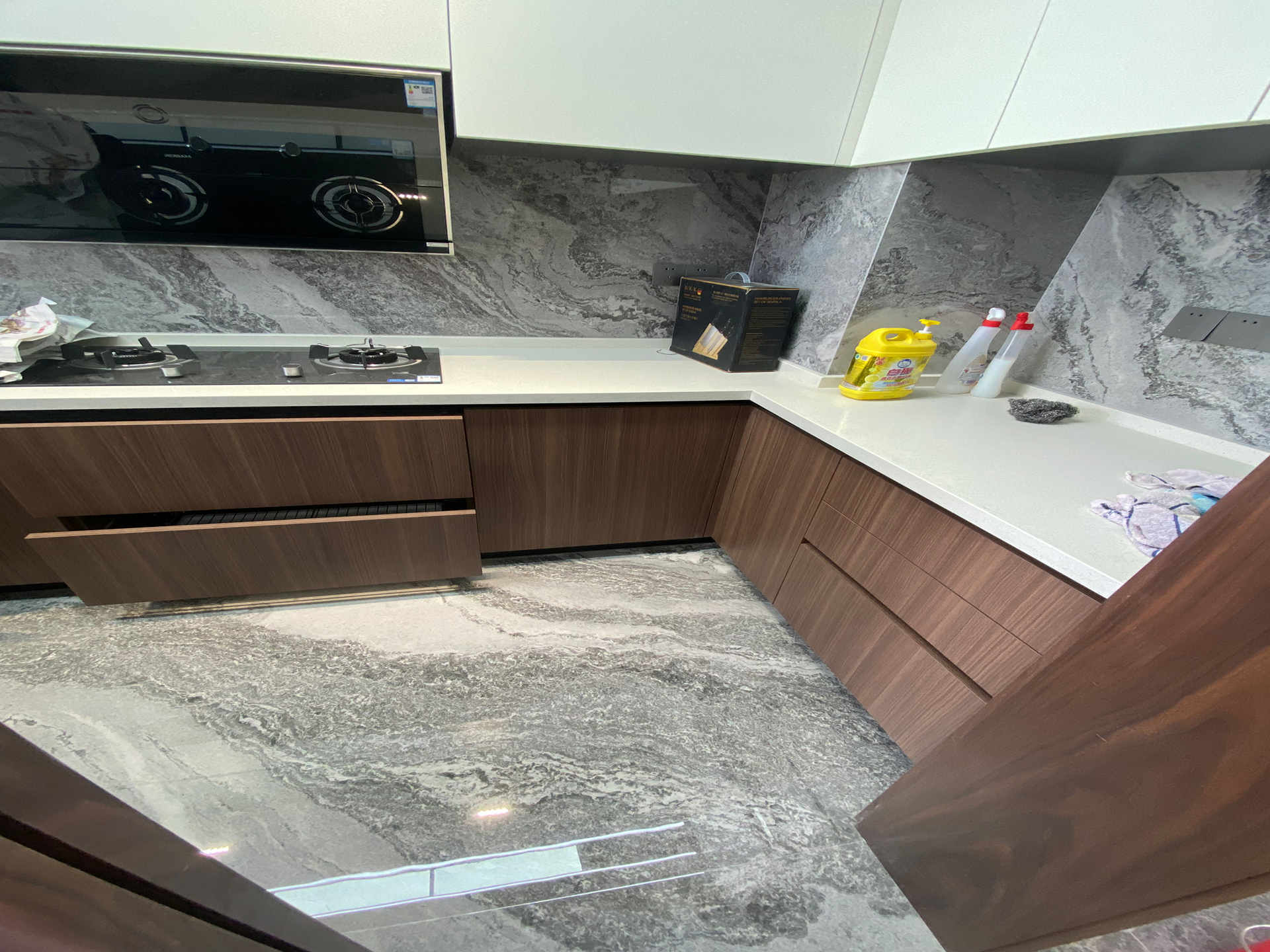 大角鹿超耐磨大理石瓷砖