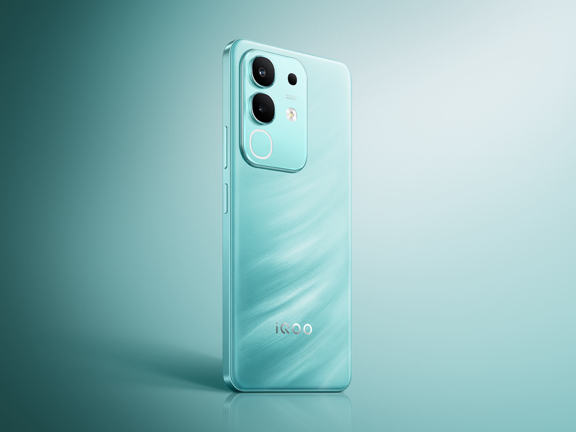 iQOO Z10x，强悍性能，持久畅玩