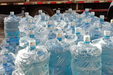 太阳宫桶装水配送电话84484760  桶装水 第9张